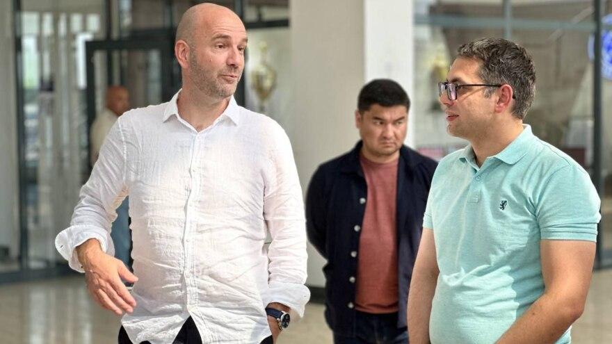 “Navbahor”ga Aleks Mos va Ramin Gasanovlar tashrif buyurdi