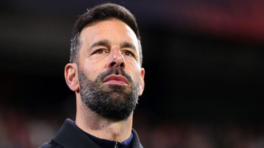 Manba: Rud van Nistelroy mavsum oxirida “Lester”ni tark etadi