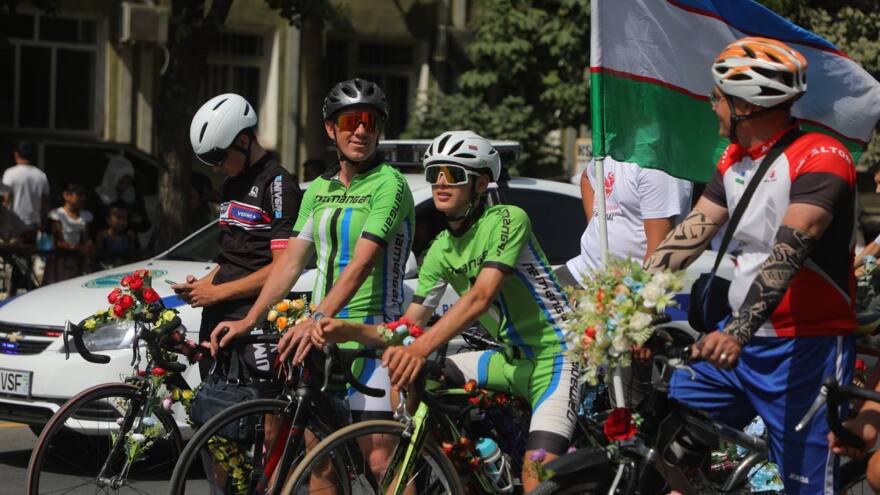 Namanganda oʻtkazilayotgan 64-xalqaro gullar festivalida sportchilar ham faol ishtirok etishmoqda