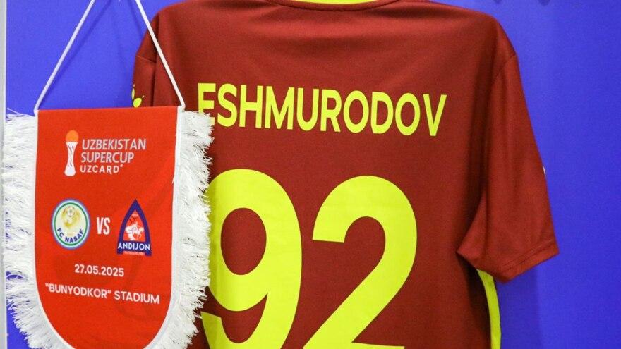Superkubok. Jamoalar kiyim almashtirish xonasidan lavhalar