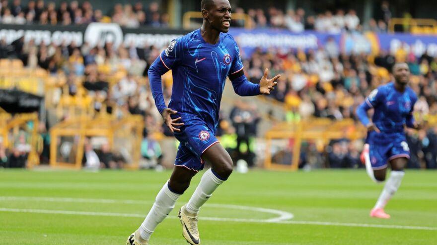 “Manchester Yunayted” “Chelsi” hujumchisini nishonga oldi