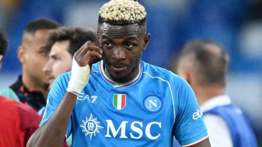 “Liverpul” ikki futbolchisini Osimhenning transferiga aralashtirmoqchi