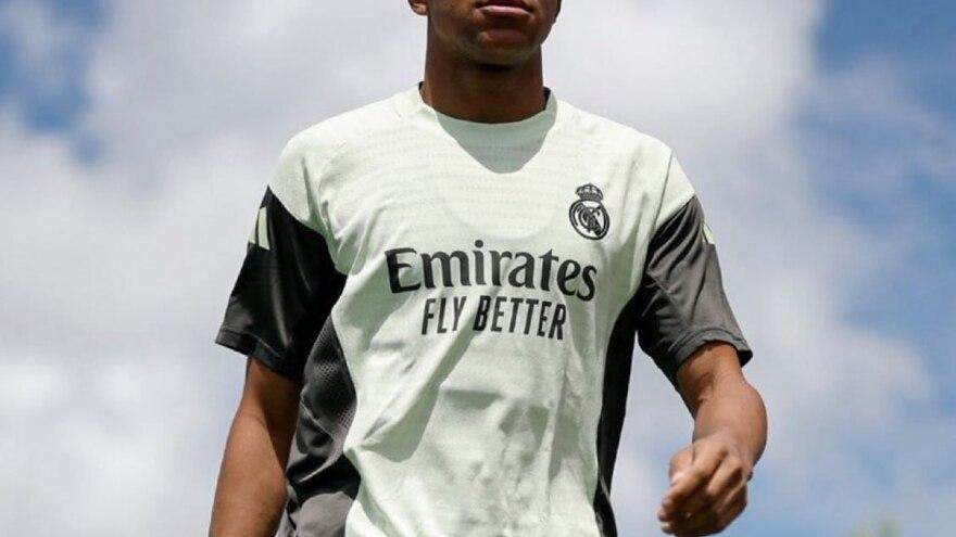 Mbappe mashg'ulotlarga qaytdi