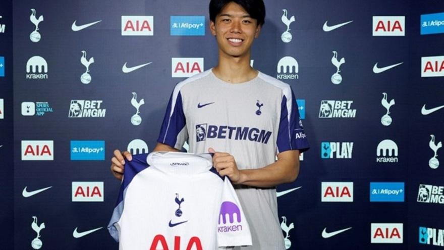 "Tottenxem" Kota Takaining transferini e'lon qildi
