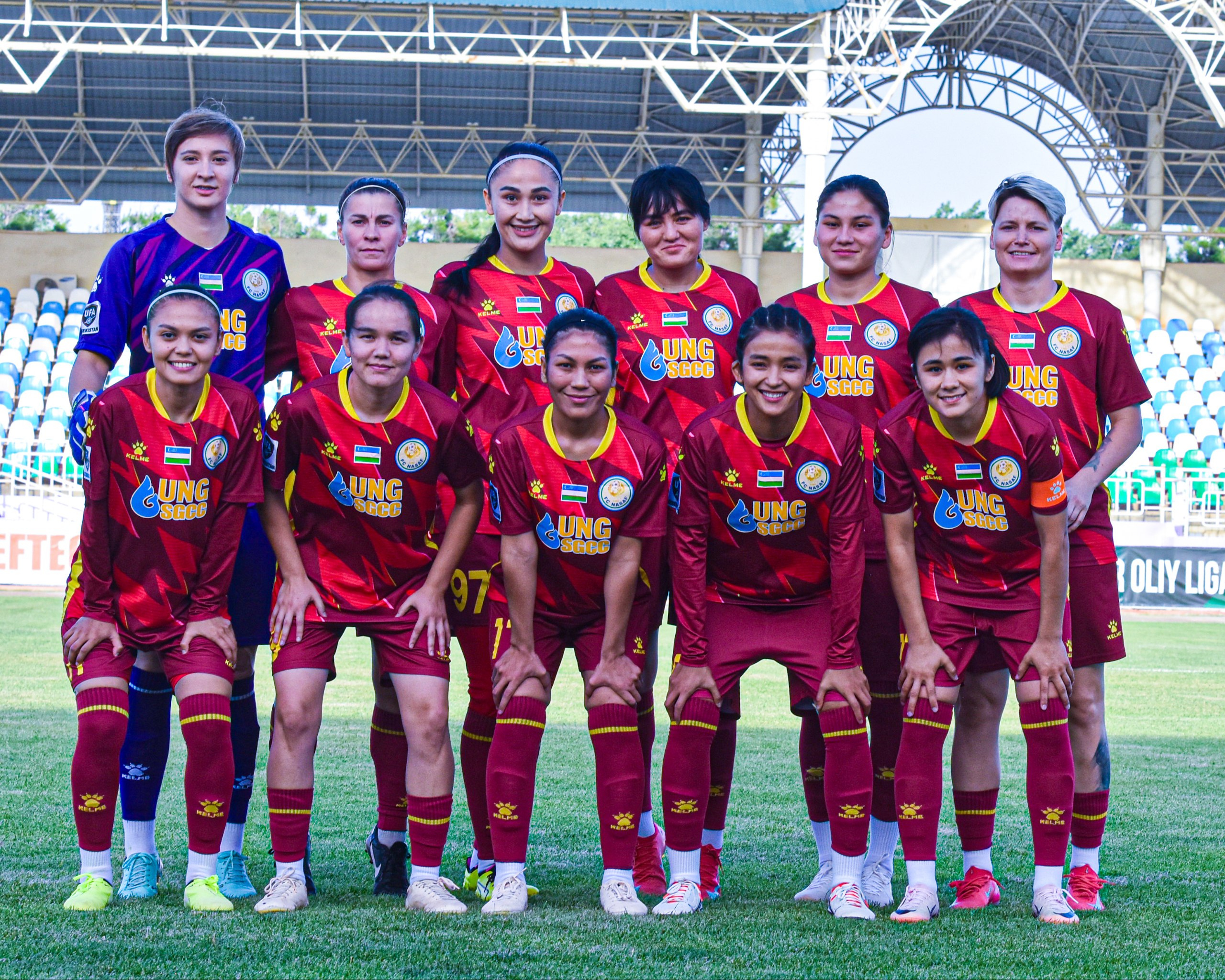 Men kirish joyida talaba itgi uslubini sikdim.