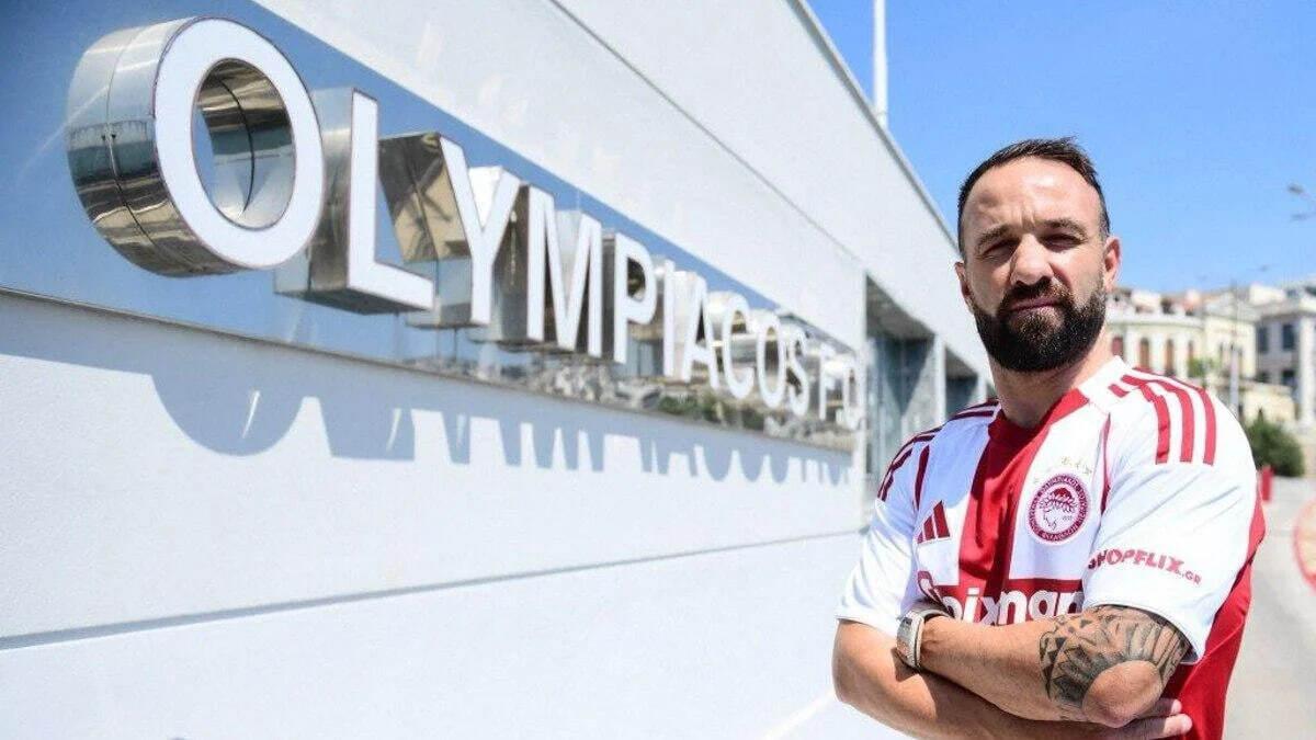 Valbuena «Olympiacos»ga qaytdi