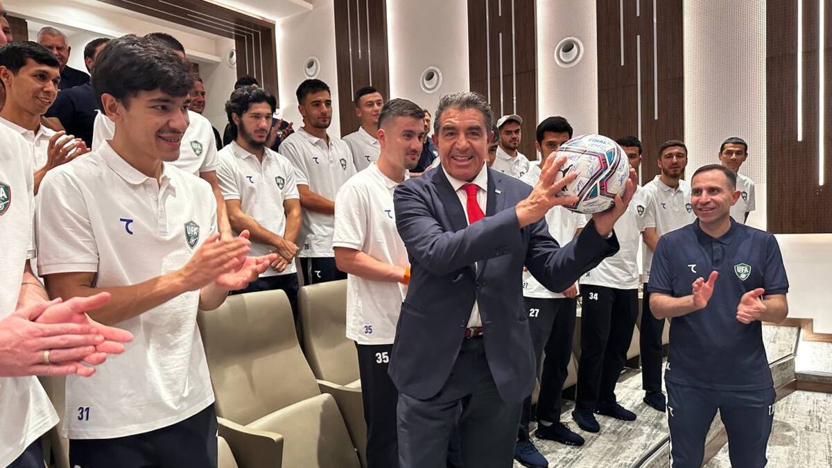 AQSh elchisi O‘zbekiston milliy jamoasi a’zolari bilan uchrashdi