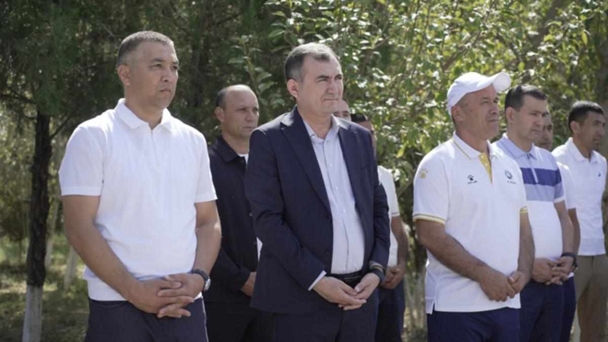Qashqadaryo viloyati hokimi «Nasaf» jamoasi bilan uchrashdi