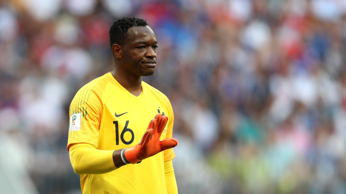 Stiv Mandanda faoliyatini yakunladi