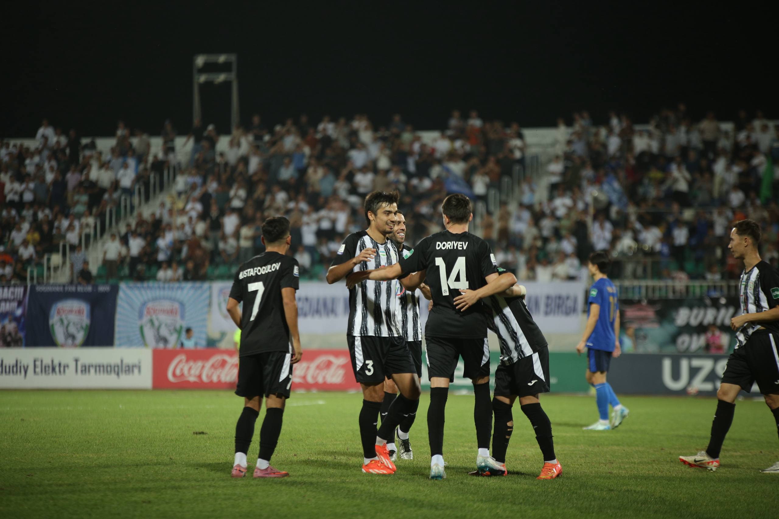 Xena: Jangchi malika erotikasi onlayn