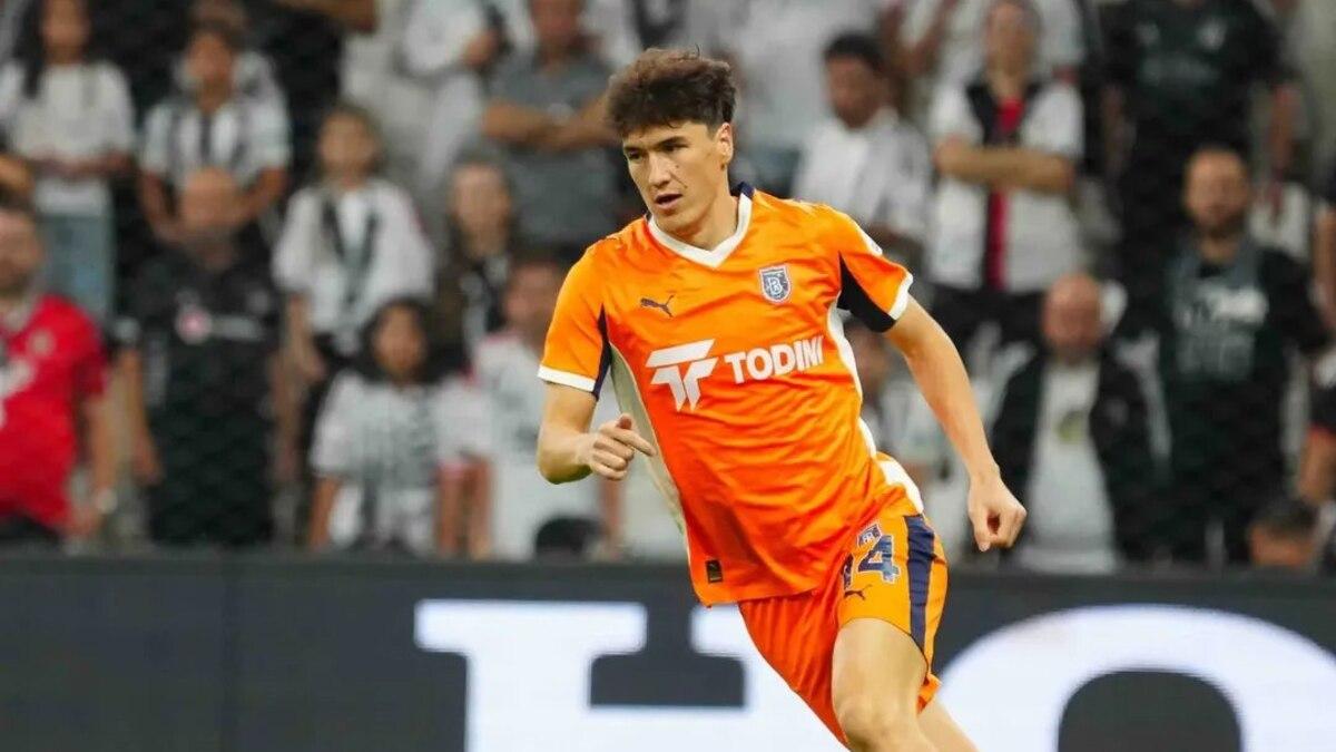 Turkiya Superligasi. «Beşiktaş» — «Başakşehir» 2:1 (video sharh)