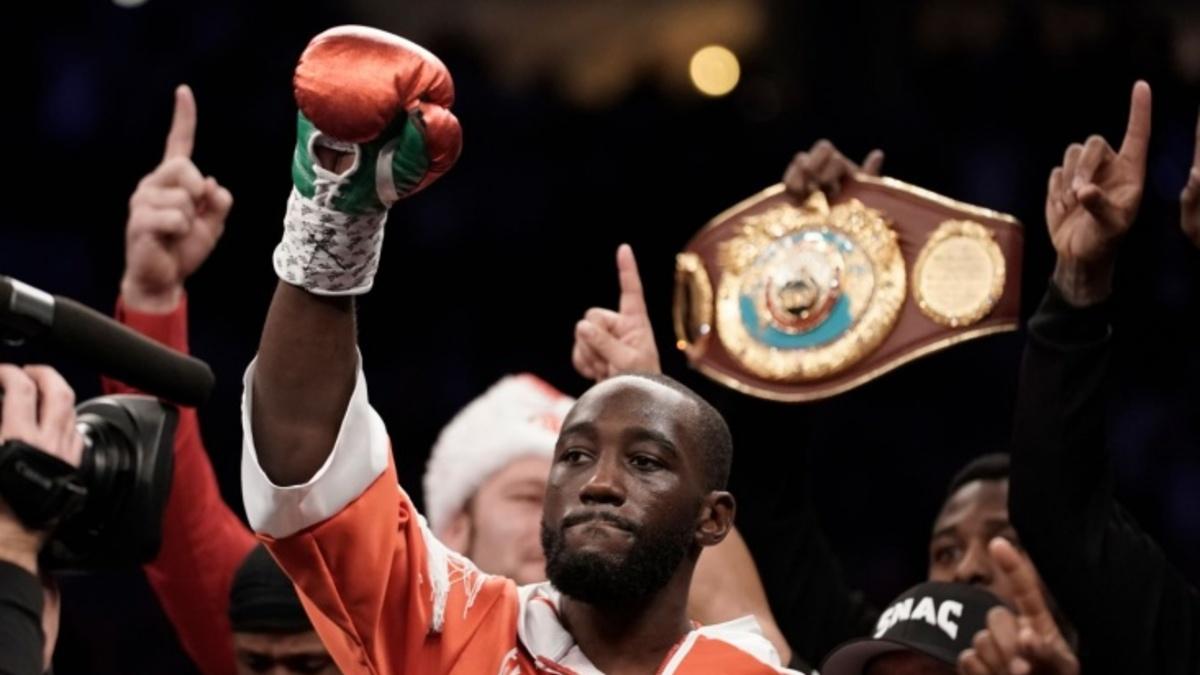 Terence Crawford Saul Alvaresni mag'lubiyatga uchratib, mutlaq chempionga aylandi