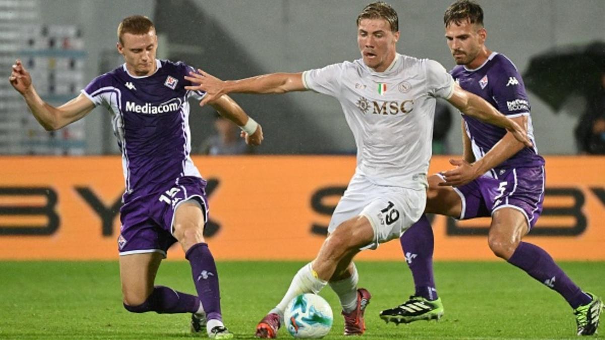 A seriya. «Napoli» mehmonda «Fiorentina»ni ishonchli tarzda mag'lub qildi