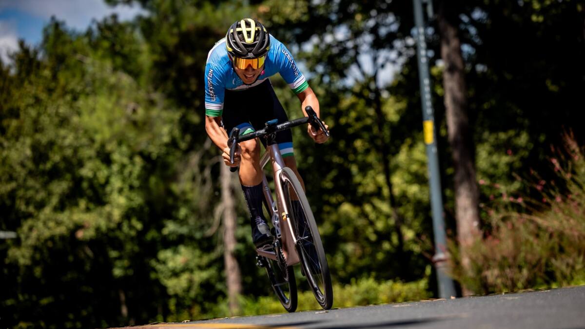 Xorazm viloyati velosportning shosse yo'nalishi bo'yicha O'zbekiston kubogi musobaqasiga mezbonlik qilmoqda