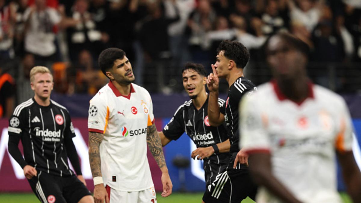 Ayntraxt Galatasaroyni yirik hisobda tor-mor etdi