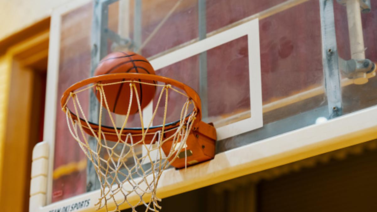 Basketbol. Nukus shahrida U12 toifasidagi o‘g‘il bolalar va qizlar jamoalari o‘rtasida O‘zbekiston kubogi o‘yinlarining to'rtinch kuni bo‘lib o‘tdi