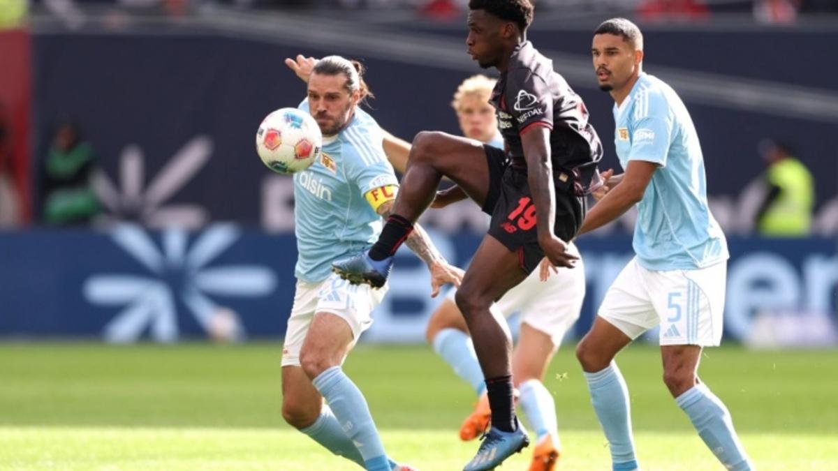 Bundesliga. "Bayer" ishonchli hisobda g'alaba qozondi