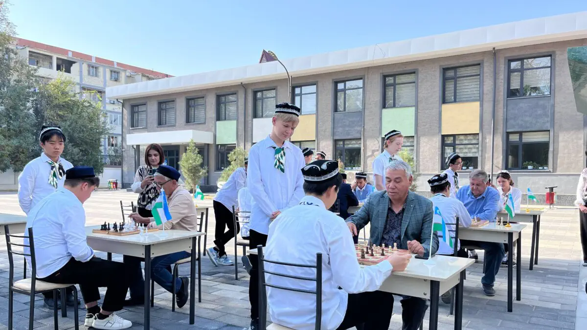 Sergeli tumanida nuroniylar va yoshlar o‘rtasida shashka va shaxmat musobaqasi o'tkazildi