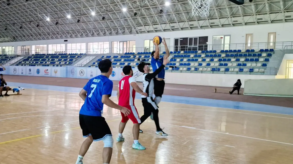 Urganch shahridagi Yoshlar sport majmuasida respublika bosqichidagi Fijital o‘yinlari davom etmoqda