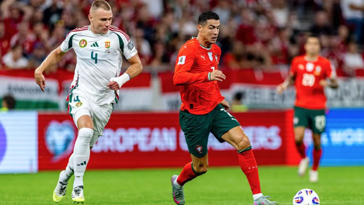 Ronaldu Jahon chempionati saralash bosqichlarida urilgan gollar soni boʻyicha mutlaq rekord oʻrnatdi 