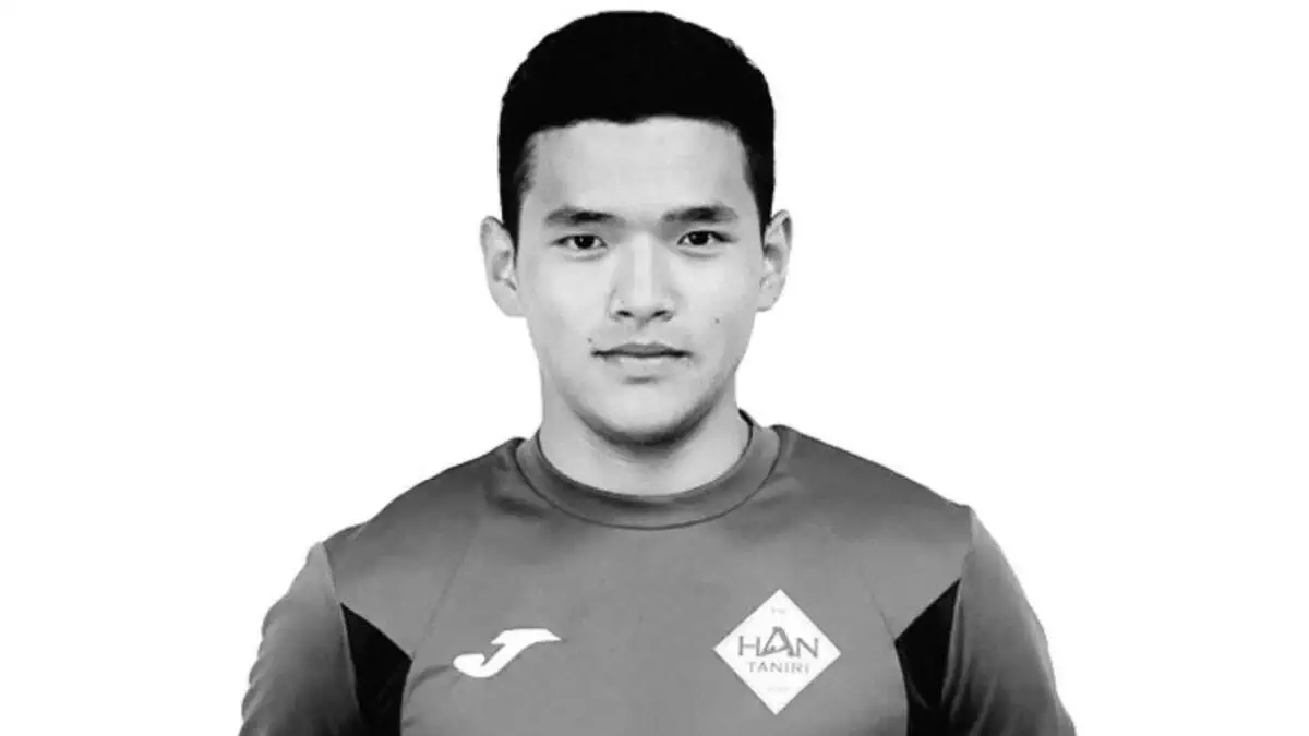 Qozog‘istonlik 19 yoshli futbolchi o‘yin vaqtida vafot etdi
