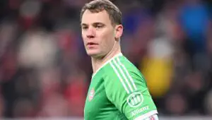 Noyer Myullerni ortda qoldirib, Bundesliga tarixidagi eng koʻp gʻalaba qozongan futbolchiga aylandi