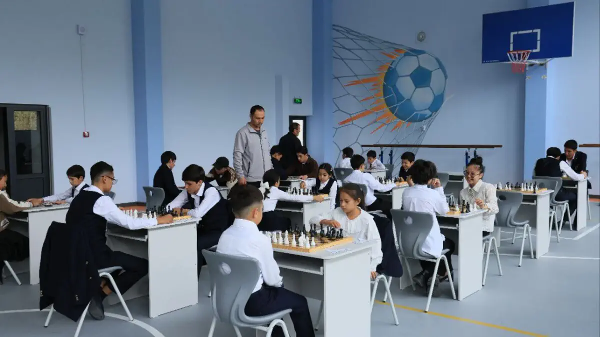 Farg‘onada «Besh tashabbus olimpiadasi» doirasida «Maktab ligasi» bahslari davom etmoqda
