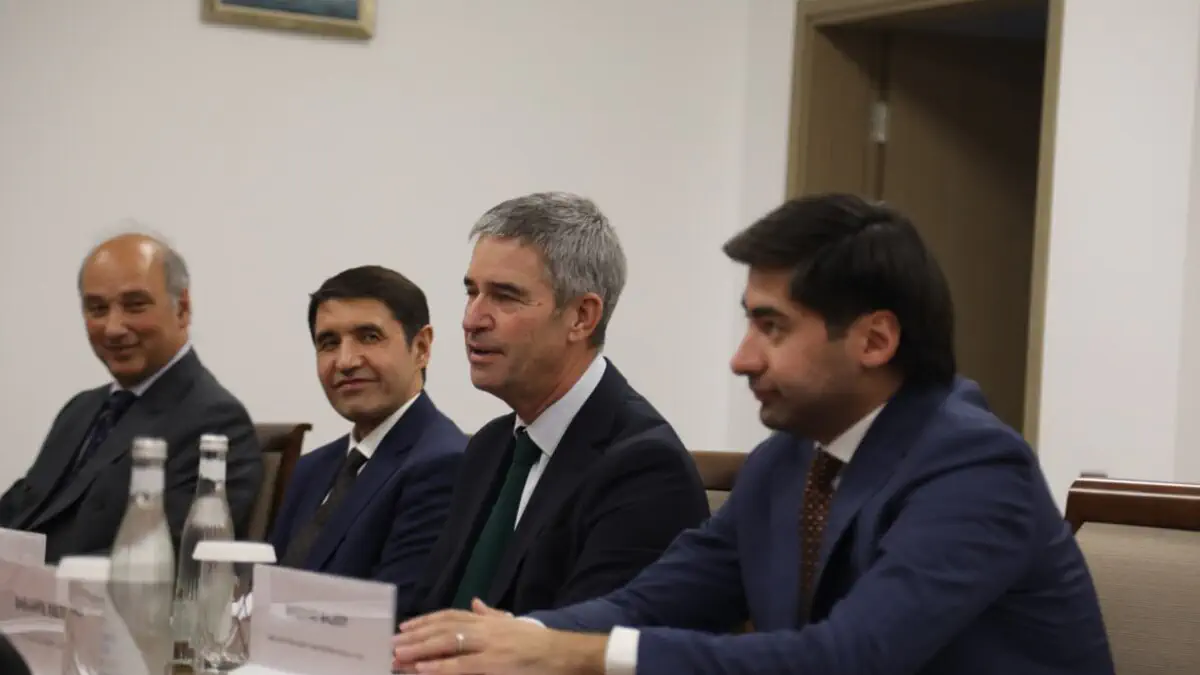 Buyuk Britaniyaning Westminister universiteti prezidenti, professor Piter Bonfild «Olimpiya shaharchasi» majmualari bilan tanishdi