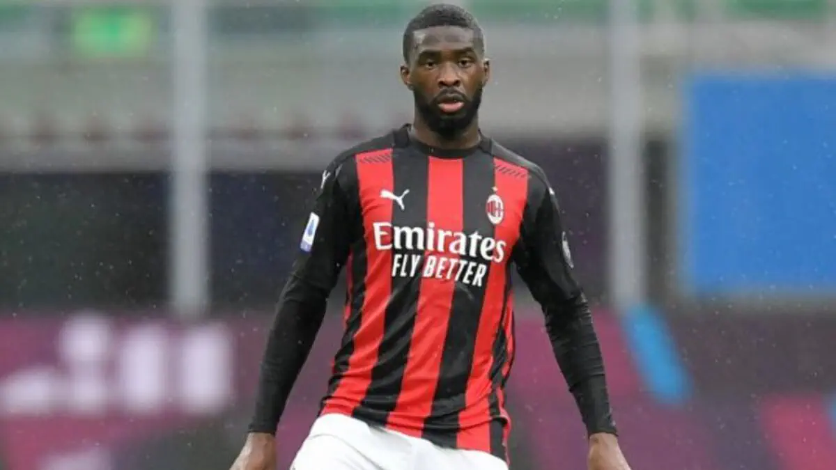 Tomori "Milan"da qolishni istamoqda