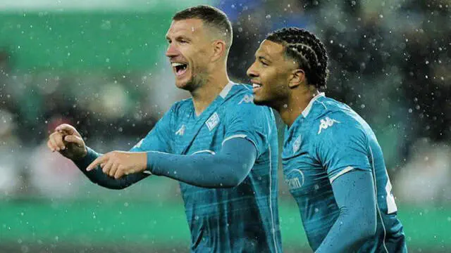 Džeko EKLda gol urgan eng yoshi katta futbolchiga aylandi