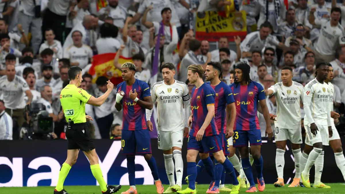 «El Klasiko» «Real» va «Barselona» futbolchilarining ommaviy mushtlashuvi bilan yakunlandi (foto)