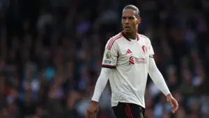 Van Deyk «Liverpul»ning ketma-ket toʻrtinchi magʻlubiyatidan soʻng jamoa muxlislariga murojaat qildi