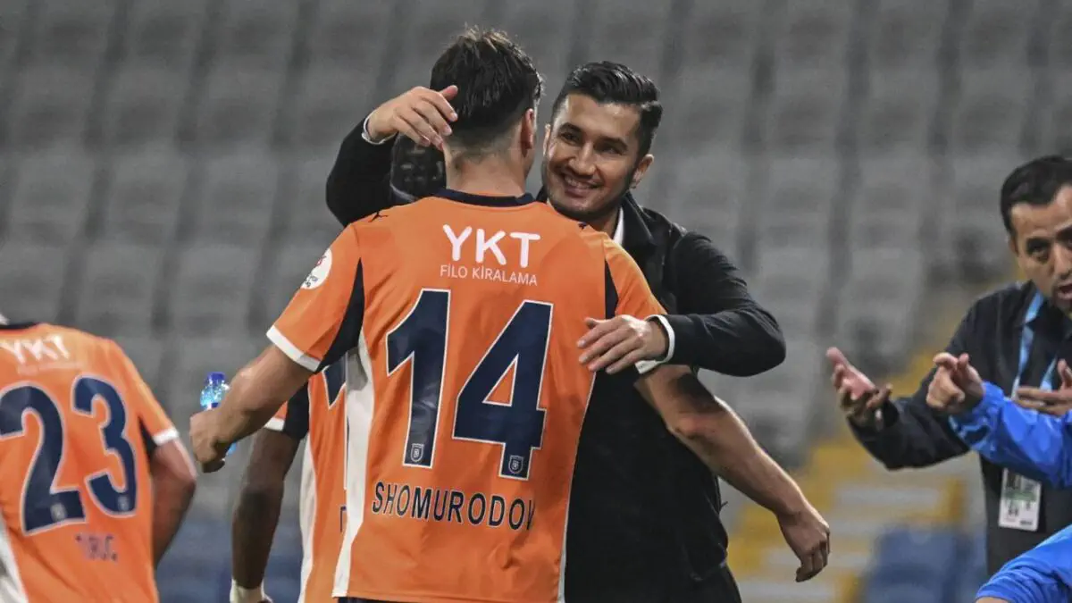 Turkiya Superligasi. Shomurodov dubl qayd etgan bahsda «Bashakshehir» yirik hisobda gʻalaba qozondi