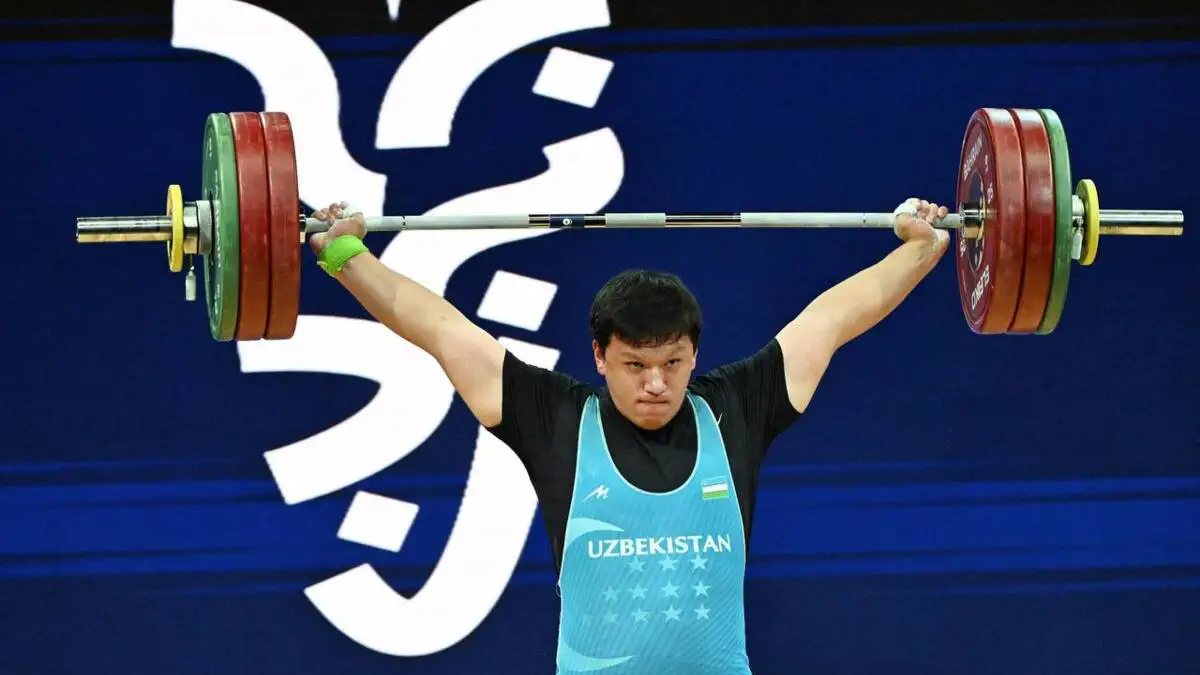 Og'ir atletika.Mutloq vazn toifasida ishtirok etayotgan polvonimiz Xasanboy Xolmurodov delegatsiyamiz hisobiga oltin medalni taqdim etmoqda!