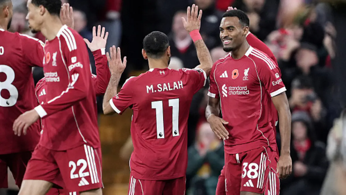 APL. 10-tur. Liverpul o'z maydonida Aston Villani ishonchli hisobda mag'lubiyatga uchratdi