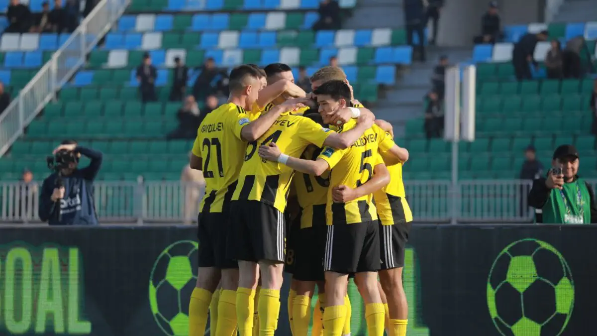 Superliga. "Neftchi" "Surxon"dan ustun kelib, peshqadamga aylandi