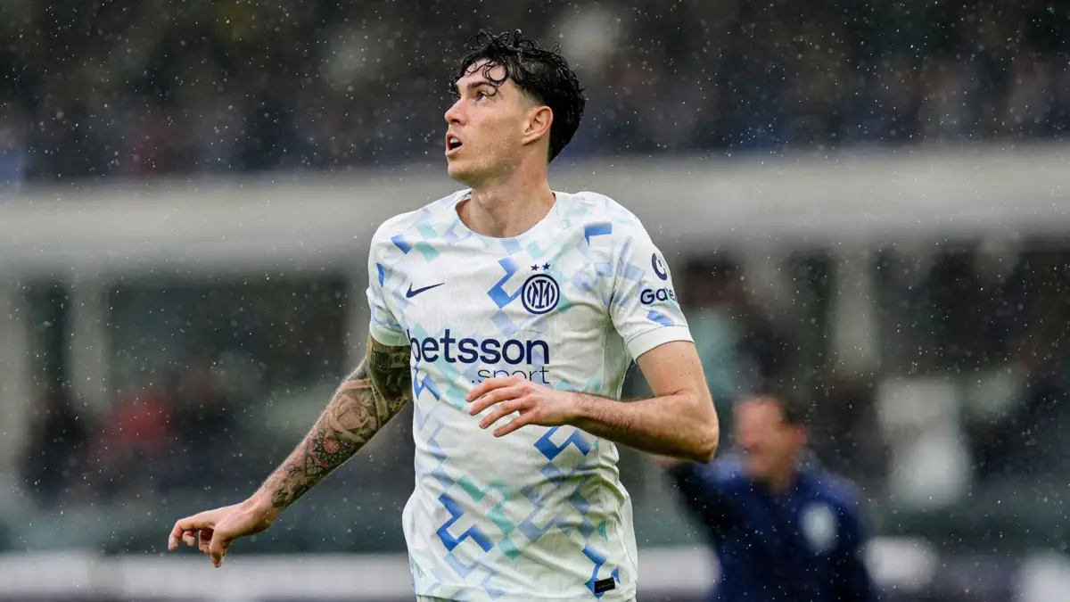 «Liverpul» «Inter» himoyachisi uchun 100 million yevro toʻlashga tayyor