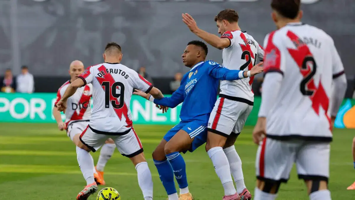 La Liga. «Rayo Vallekano» – «Real Madrid» - 0:0 (videosharh)
