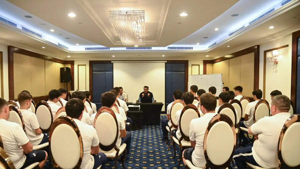 OʻFA rahbariyati Oʻzbekiston U-17 terma jamoasi aʼzolari bilan uchrashdi