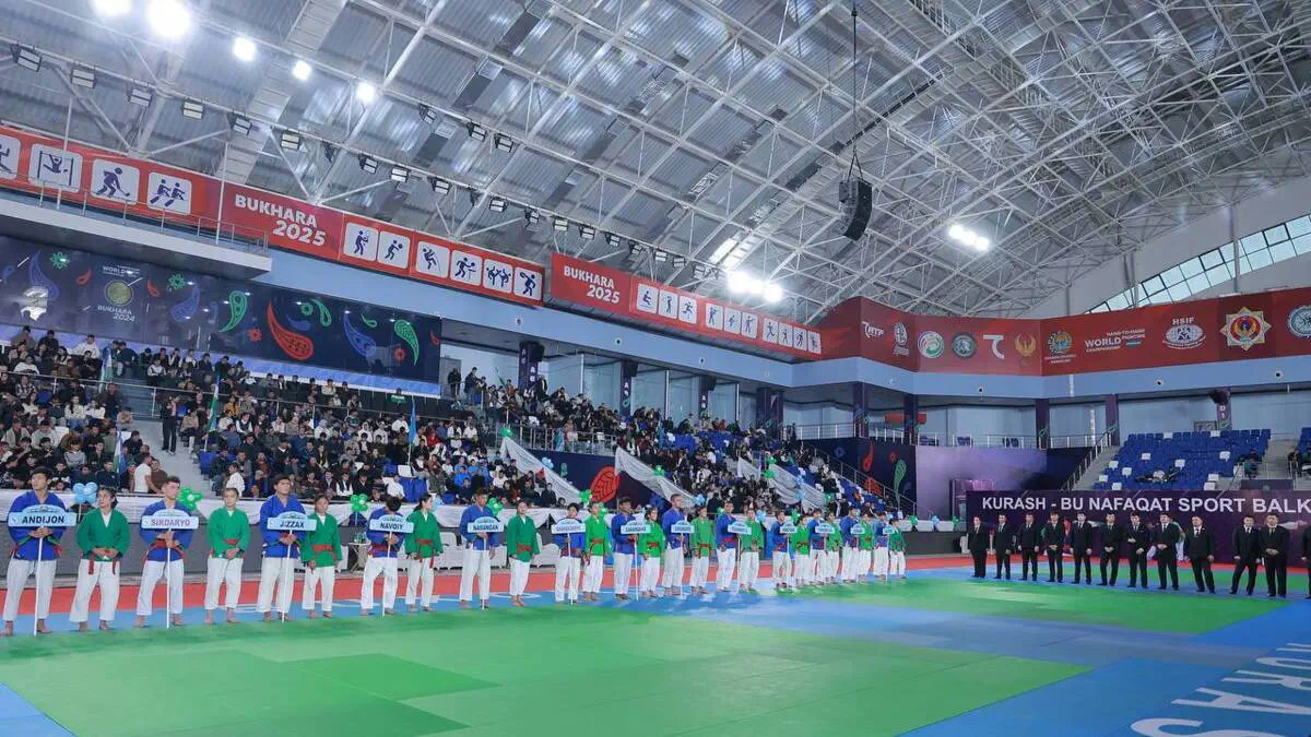 Kurash. Buxorodagi Universal sport majmuasida kattalar o’rtasidagi O’zbekiston chempionatining rasmiy ochilish marosimi bo’lib o’tdi