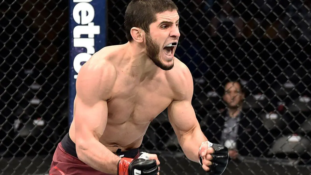 UFC 322. Islam Maxachev Jek Della Maddalenani magʻlub etib, yarimog'ir vazn toifasi chempioniga aylandi