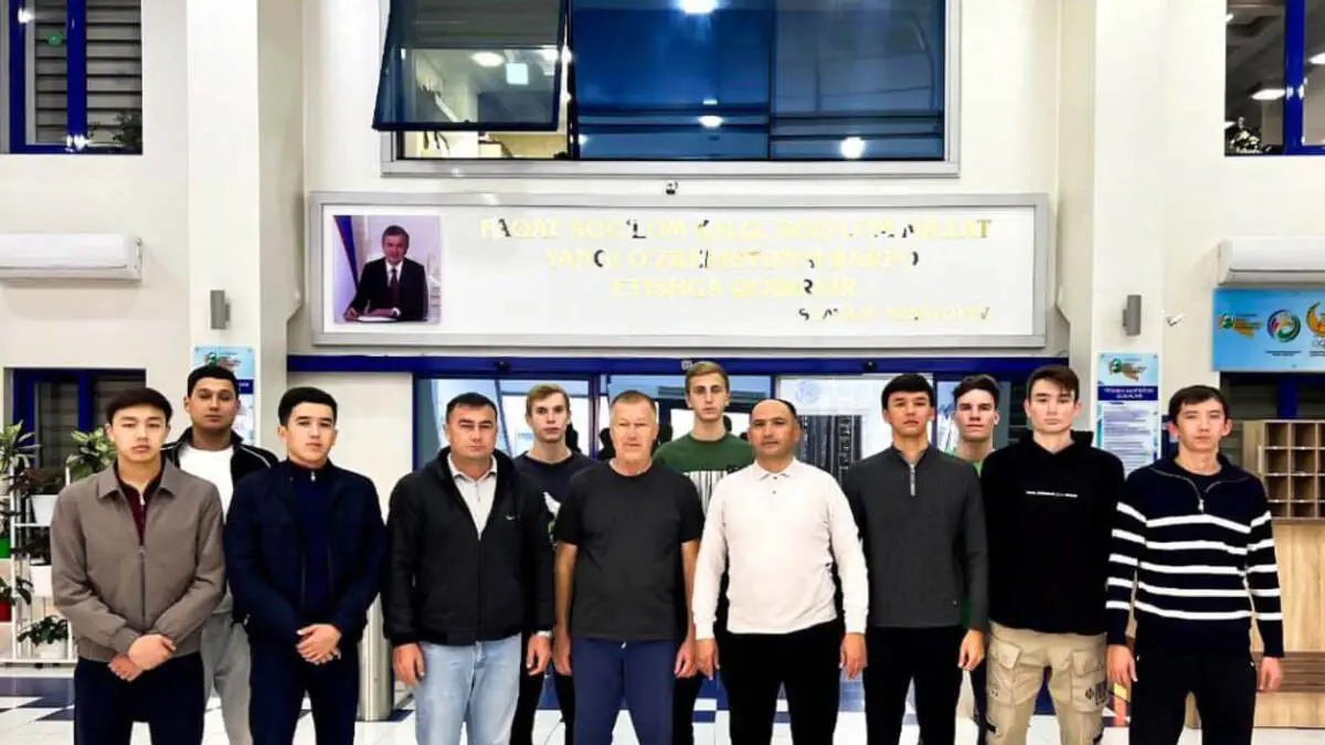 Suv sporti. O'zbekiston erkaklar suv polosi terma jamoasi Namangan viloyatida o'quv-mashg'ulot yig'inini o'tkazmoqda