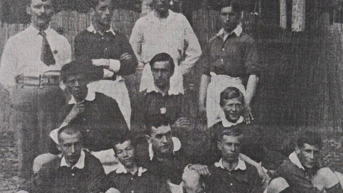 1924 yil 16 may kuni Markaziy Osiyodagi birinchi stadion — «Qizil Sportintern» (hozirgi «Dinamo») ochilib, sport hayotining markaziga aylandi