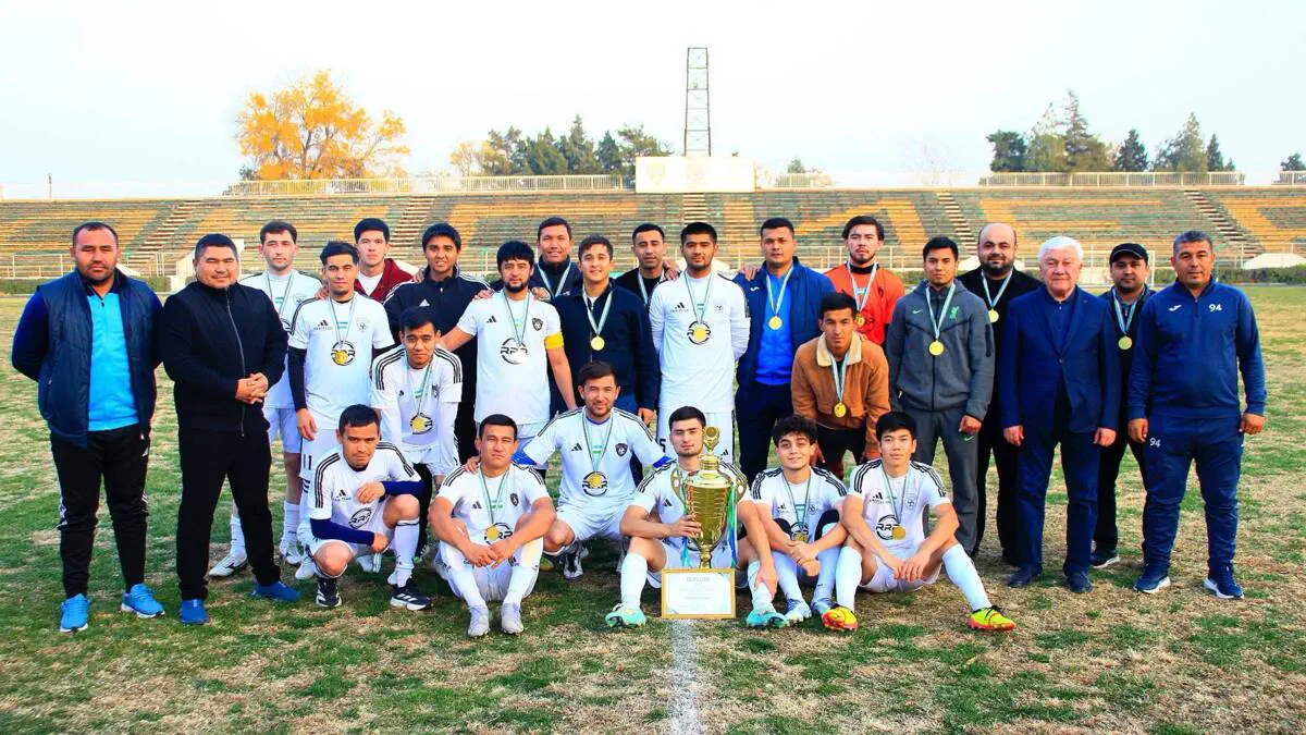 “Futbol viloyat birinchiligi” ligasi musobaqasida 21-turga kelib, FC Guliston jamoasi muddatidan oldin chempionlikni qo‘lga kiritdi