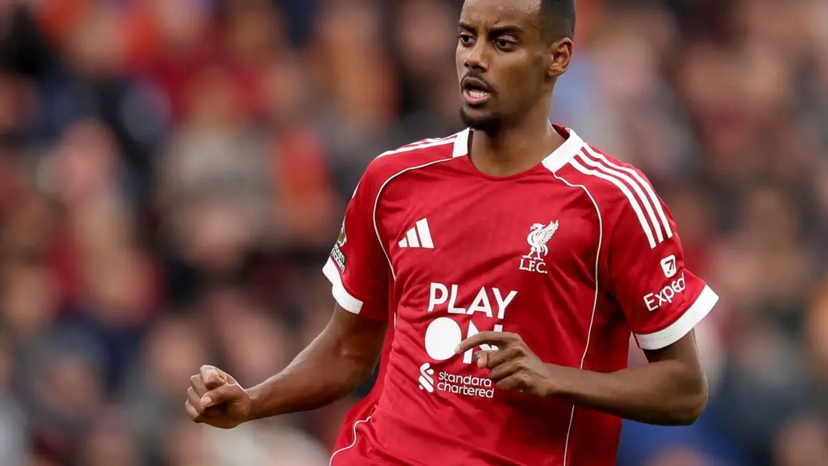 Aleksander Isak «Liverpul» safida noodatiy antirekord o‘rnatdi