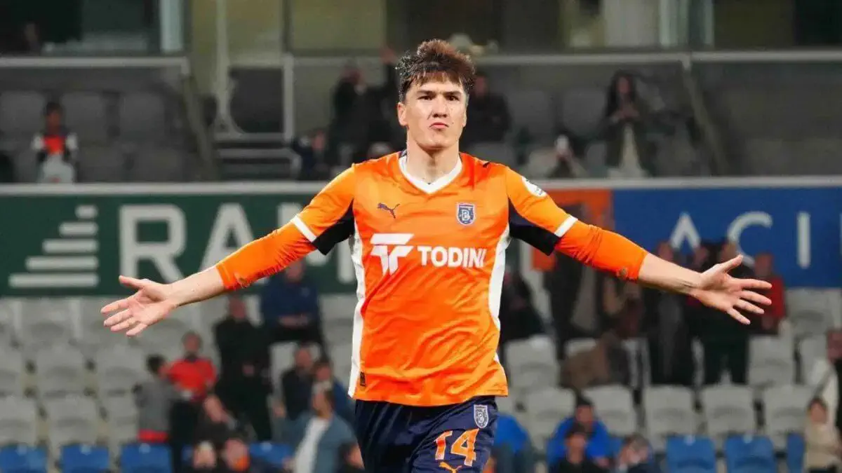 Turkiya Superligasi. "Bashakshehir" yutqazdi, Shomurodovdan 9-gol