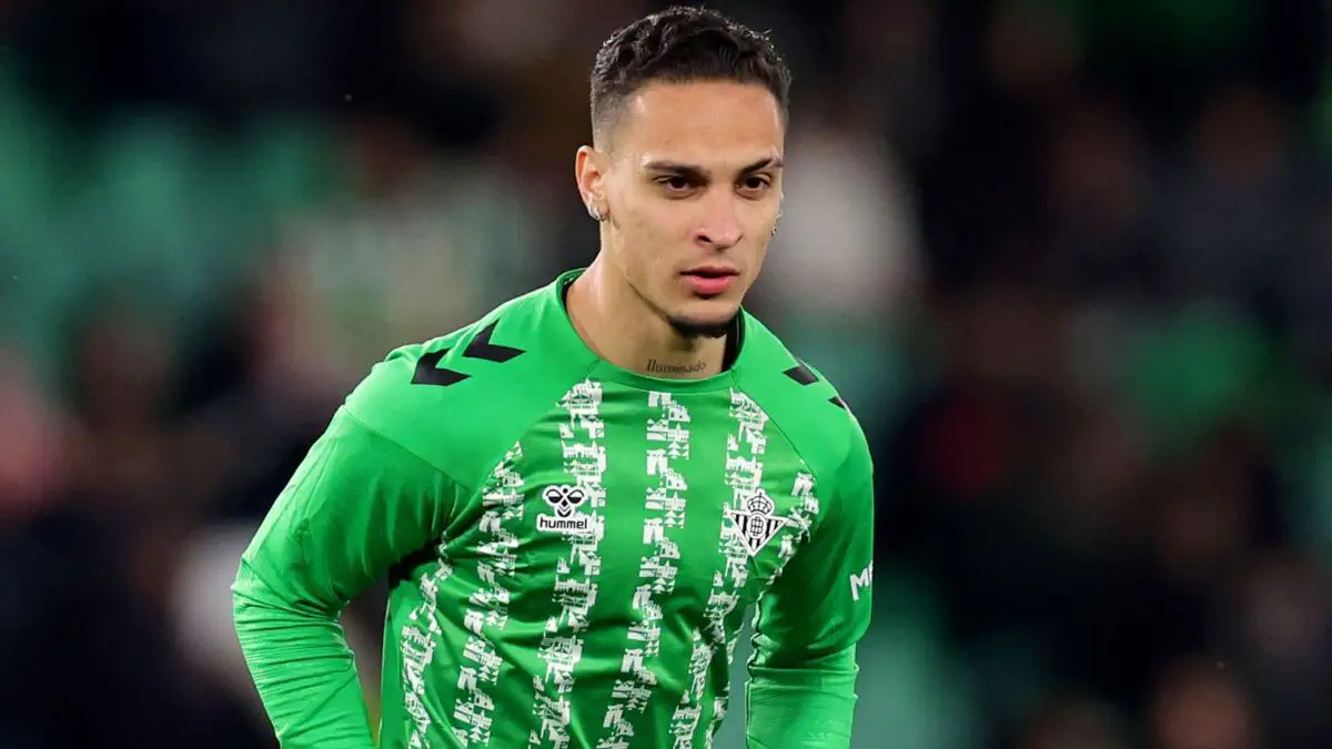 Antoni «Jirona»ga qarshi oʻyinda qizil kartochka olgani uchun «Betis» muxlislaridan uzr soʻradi