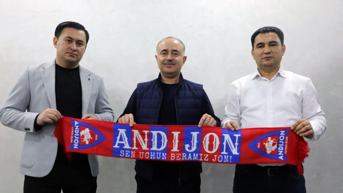 Rasman. Samvel Babayan Andijon bosh murabbiyi