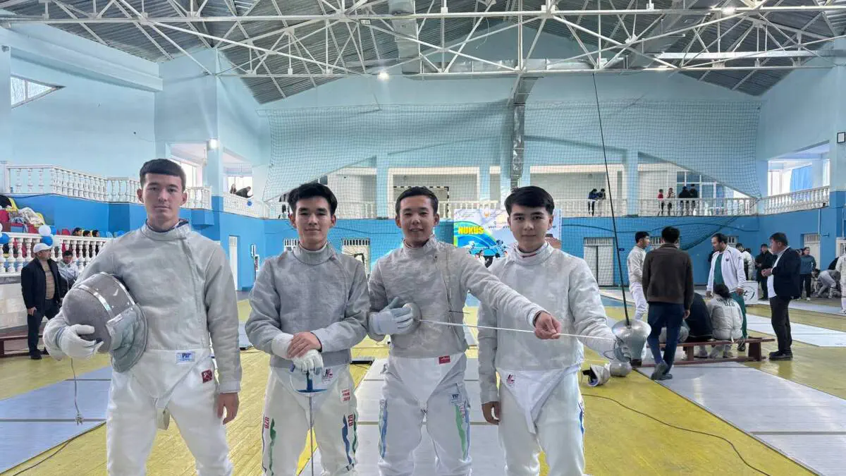 Nukus shahrida qilichbozlik bo‘yicha 20 yoshgacha bo‘lgan sportchilar o‘rtasidagi O‘zbekiston Kubogi musobaqasi yakunlandi