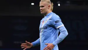 Holand APLda eng tez 100 ta gol urgan futbolchiga aylandi 